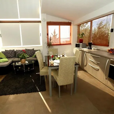 Hermes Apartamento