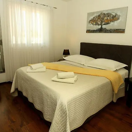 Hermes Apartamento
