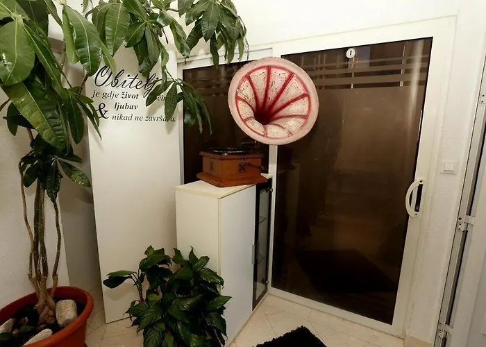 Διαμέρισμα Hermes Τρογκίρ